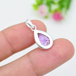 Collar con Colgante de Amatista Natural de Alta Calidad, Plata de Ley 925, Forma de Pera de 9x11 mm, Joyería Minimalista Hecha a Mano para Mujer - Product Image 6