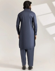 Costume Shalwar Kameez décontracté pour homme, fabrication professionnelle, ensemble 2 pièces à manches longues avec boutons, style traditionnel - Product Image 4