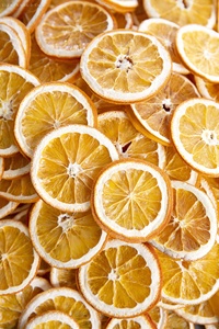 L'usine se spécialise dans la production de toutes sortes de tranches d'orange séchées du Vietnam / Shyn Tran - Product Image 1