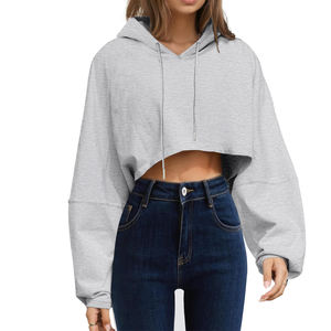 Conjunto de sudadera y pantalón flare para mujer, pantalón jogger apilado, chándal, top corto con capucha y estampado personalizado. - Product Image 1