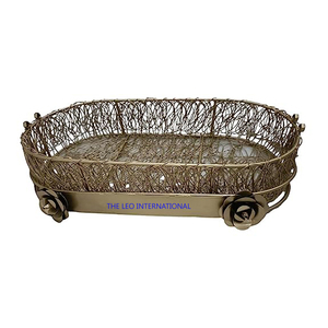 Panier en métal doré pour fruits et légumes, avec poignée, style de vie luxueux, motif géométrique - Product Image 3