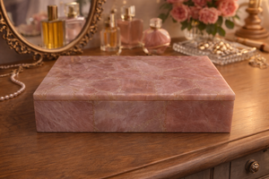 Boîte de rangement pour bijoux en quartz rose naturel moderne, écologique, faite à la main, avec couvercle, par Agra Heritage Marble Crafts - Product Image 5