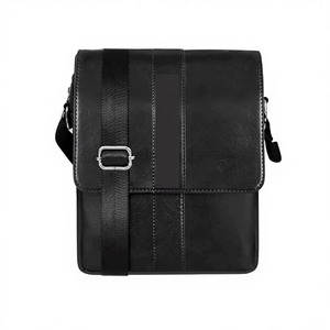Bolso bandolera a rayas de poliéster para hombre, ligero, impermeable, con detalle de cadena y cremallera, para viajes y oficina - Product Image 1