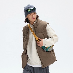 Alta calidad al por mayor logotipo personalizado al aire libre sin mangas Activewear deportes de invierno prendas de vestir exteriores múltiples bolsillos pato abajo chaleco para hombres - Product Image 2
