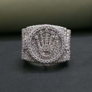 Anillo de compromiso de plata de ley 925 con corona de moissanita de corte brillante redondo, estilo totalmente cubierto de diamantes, para hombre, joyería hip hop - Product Image 2