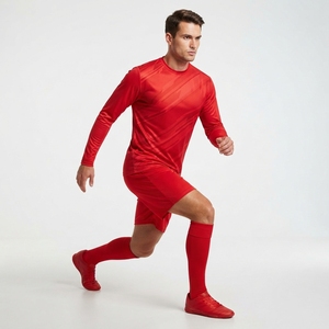 Uniformes de Fútbol Transpirables de Alta Calidad del Fabricante OEM, Impresos por Transferencia de Calor - Product Image 3