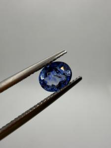 Zafiro Azul Real Natural AAA, Corte Ovalado, 1.22CT, 7x6x3.5mm, Gema Suelta Facetada, Ceylón, para Joyería Personalizada, Efecto de Color Terciopelo - Product Image 4