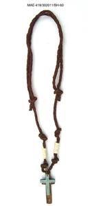 Collier Pendentif Cœur en Perles Osseuses, Chaîne Perlée, Bijou Religieux Chrétien de Prière, Cadeau Unisexe pour Fête et Mariage, Haute Qualité - Product Image 4