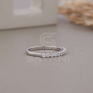 Bague Demi-Éternité en Moissanite Or 14K Couleur D VVS, Bague Couronne Unique Scintillante pour Fiançailles et Mariage, Bijoux d'Inde - Product Image 2