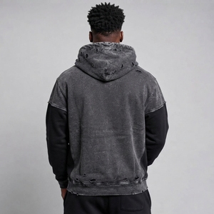 Sweat-shirt homme premium effet usé, fabriqué avec un tissu de qualité, coupe décontractée, détails usés élégants et construction durable. - Product Image 5