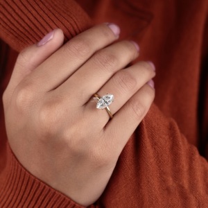 Anillo de Compromiso Vintage con Diamante Cultivado en Laboratorio, Corte Marquesa, Oro 14K, Solitario, Minimalista, Elegante, Clásico, para Propuesta de Matrimonio, Aniversario - Product Image 5
