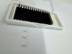 Extensions de cils synthétiques YY Shape Lash Trays 3D 4D 5D Volume Clover Matte Black 0.07 Mixte Marque Privée - Product Image 2
