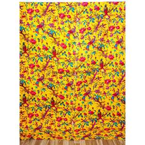 Couverture Kantha imprimée Yellow Bird, en coton léger, pour la maison, couvre-lit décoratif pour usage domestique - Product Image 1