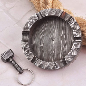 Cendrier décoratif en acier Damas, cendrier à cigarettes en métal lourd avec finition unique pour la maison et le bureau - Product Image 1