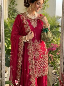 Ensemble de costume 3 pièces de créateur très demandé, comprenant un haut, un pantalon palazzo et un dupatta, avec broderies riches, entièrement cousu, pour femme, idéal pour les soirées. - Product Image 4