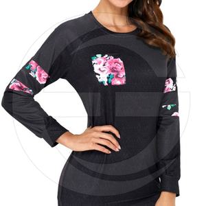 Venta al por mayor de encargo Floral parche acento negro sublimado sudadera - Product Image 6