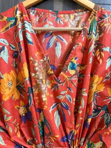 Vestido Kaftán Maxi de Algodón 100% con Estampado Floral, Cuello en V y Manga Murciélago para Mujer, Ideal para Verano, Playa y Uso Casual Ecológico - Product Image 3