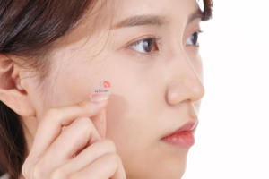 Parche para Espinillas EZ Touch de Nueva Tecnología |   Cubierta Delgada Hidrocoloide |   Impermeable |   OEM/ODM Disponible - Product Image 3