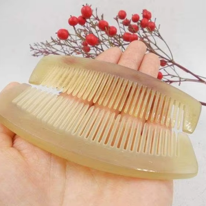 ANOTHER Peigne unique en corne de buffle pour cheveux, peigne en corne naturelle colorée de qualité supérieure pour extensions capillaires - Product Image 1