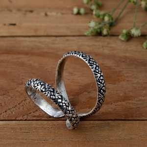 Bague de phalange de luxe en argent oxydé vintage, texturée, pour soutien des articulations DIP PIP, faite à la main, réglable, pour mariage - Product Image 4