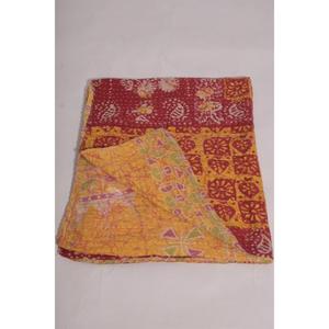 ผ้าห่มลายดอกไม้สไตล์วินเทจ Lavinas ผ้าควิลท์คันธาทำมือจากผ้าฝ้าย ผ้าคลุมเตียงสไตล์โบโฮอินเดีย ผ้าห่มสองด้าน ของตกแต่งเตียง เป็นมิตรกับสิ่งแวดล้อม - Product Image 6