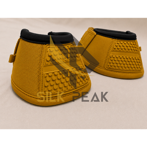 Botas de protección para caballos de lujo, personalizadas, de color amarillo sólido, con tela de malla transpirable y diseño hexagonal para protección de las patas. - Product Image 1