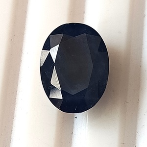 Saphir bleu naturel de 4,20 carats provenant de Birmanie, taille ovale facettée, non chauffé, pierre précieuse non montée - Product Image 5