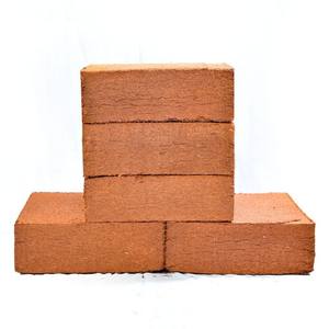 Mélange d'empotage Milieux de culture de qualité supérieure Coco Peat ou Coir Pith 5kg Blocs pour distributeurs en gros - Product Image 1