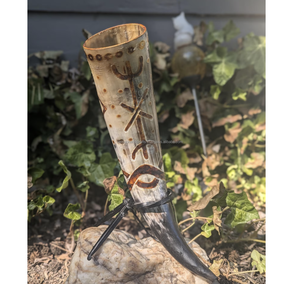 Corne à boire artisanale 100% corne à boire médiévale Viking naturelle corne de vache à boire de la bière - Product Image 1