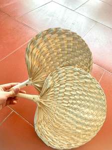 Abanico de Hoja de Palma con Adornos de Conchas Naturales Estilo Boho Premium, Parasol de Playa para Verano, Precio de Fábrica al por Mayor - Product Image 3