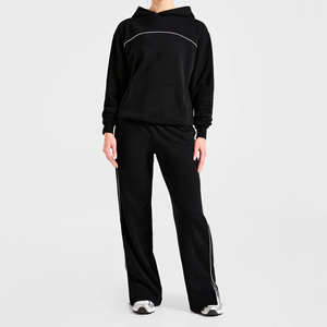 Conjunto Deportivo de Dos Piezas para Mujer, Sudadera con Capucha Negra y Pantalones Deportivos con Ribete, Personalizable con Logotipo, Transpirable, Alta Demanda - Product Image 6