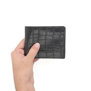 Cartera Bifold de Cuero Genuino con Patrón Animal Negro en Relieve, Diseño Minimalista y Elegante para Dinero en Efectivo, Tarjetas de Crédito e Identificación - Product Image 4