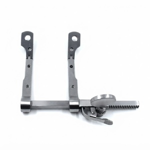 Retractor de Columna Vertebral Cervical Caspar, Marco de 120 mm, Instrumento Manual para Cirugía de Columna, Certificado CE, Grado Médico Clase I - Product Image 6