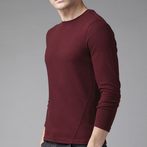 เสื้อยืดคอกลมถักแขนยาวสำหรับผู้ชายสีทึบทรงสลิมฟิตลำลอง - Product Image 1