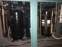 Refroidisseur d'eau à économie d'énergie 50-2500KW, système de réfrigération avec compresseur Sanyo pour équipement industriel de traitement du plastique