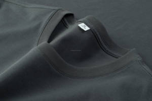 Ropa de hombre de alta calidad Camiseta informal 70% algodón 30% poliéster Logotipo personalizable Camiseta de estilo de cuello redondo - Product Image 3