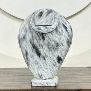 การแสดงเครื่องประดับสร้อยคอหนังวัวแบบกำหนดเองได้สำหรับการแสดงเครื่องประดับหน้าอกเครื่องประดับ - Product Image 5