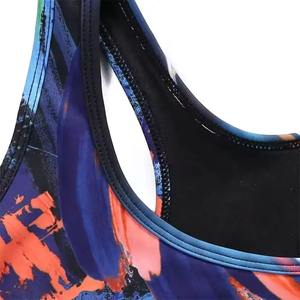 Soutien-gorge de sport sans couture, respirant, réglable, à maintien moyen, double couche, dos nu, 120g, écologique, pour la vente en gros - Product Image 3