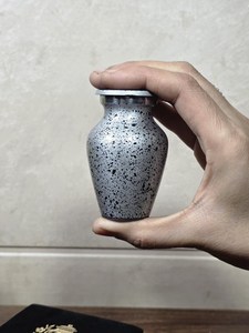 Urna Funeraria Personalizable para Adultos, Estilo Americano, Material Metálico, Artesanía Uzair UHI-146 - Product Image 3