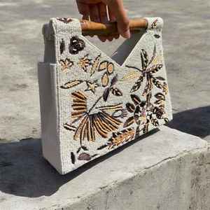 Sac fourre-tout en coton fait main avec perles, forme personnalisable et broderie de perles de rocaille pour la décoration de la maison du Nouvel An - Product Image 5