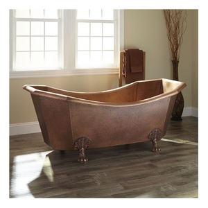 Baignoire autoportante ovale de luxe en cuivre martelé antique, style sabot de chat, avec détails ornés et caractéristiques écologiques. - Product Image 6