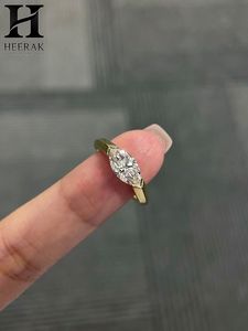 Bague de luxe en or massif avec diamant de laboratoire taille marquise Ouest-Orient, sertie demi-cerclée, solitaire, pour anniversaire - Product Image 2