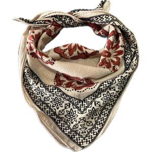 Pañuelo de algodón indio con estampado Bagru, bandana floral para mujer, hecho a mano, estilo bohemio, para la cabeza y el cuello. - Product Image 4