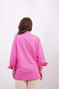 Chemise rose à manches longues boutonnée pour femme avec blocs de couleur contrastés, coupe ample, haut décontracté pour les occasions festives - Product Image 2