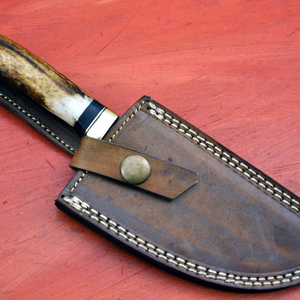 Cuchillo de Hoja Fija de Acero de Damasco Hecho a Mano con Mango de Asta de Ciervo, Punta Caída, para Caza, Desollado, Campismo y Supervivencia - Product Image 6