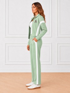 Chándal para mujer hecho de tela ligera y cómoda, perfecto para entrenamiento físico, uso casual al aire libre y diario. - Product Image 2