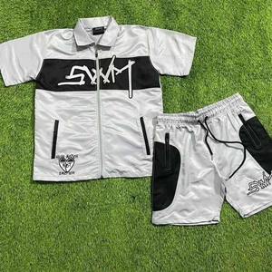 Ensemble survêtement homme tendance été 2026 : short et sweat à capuche double fermeture éclair, motif lettres brodé, coupe-vent en nylon - Product Image 3