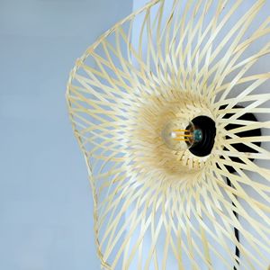 Lampe murale en bambou de style moderne, forme élégante de fleur, lumière chaude, haute qualité, fabriquée à la main par un fabricant vietnamien - Product Image 1