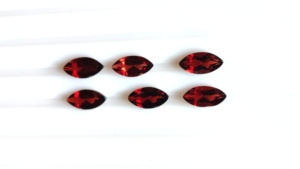 Lot en gros de pierres précieuses naturelles de grenat rouge du Mozambique, taille marquise, facettées, calibrées AAA, de 3x6mm à 5x10mm, pour bijoux - Product Image 2