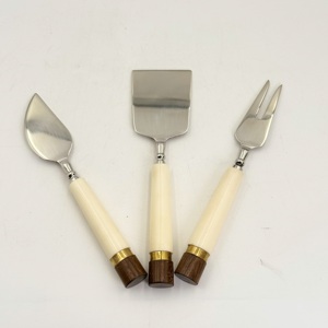 Couteau à fromage attrayant, ensemble de 3 pièces en acier inoxydable avec manche en résine, décoration de table, trancheur, couverts, couteaux à fromage - Product Image 2